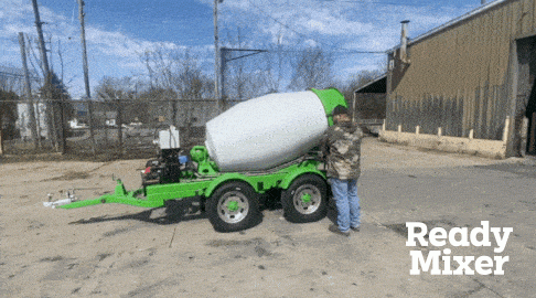 Ready Mixer Portable Concrete Mixer on Trailer