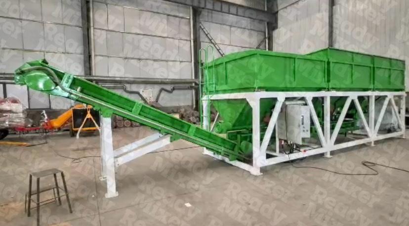 Green Ready Mixer automated hopper system with conveyor belt and white cement storage silo