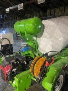 Retractable Hose and Water Tank on 1.75 Yard Concrete Mixer on Trailer